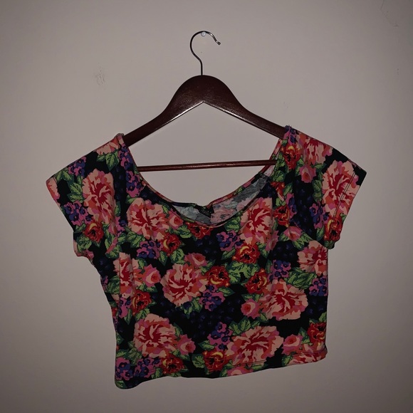 Rue21 Tops - Rue 21 Womens Flower Top